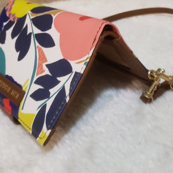 New Without Tags (NWOT) wallet wristlet crossbody bag, featuring a vibrant, mult - Picture 12 of 12